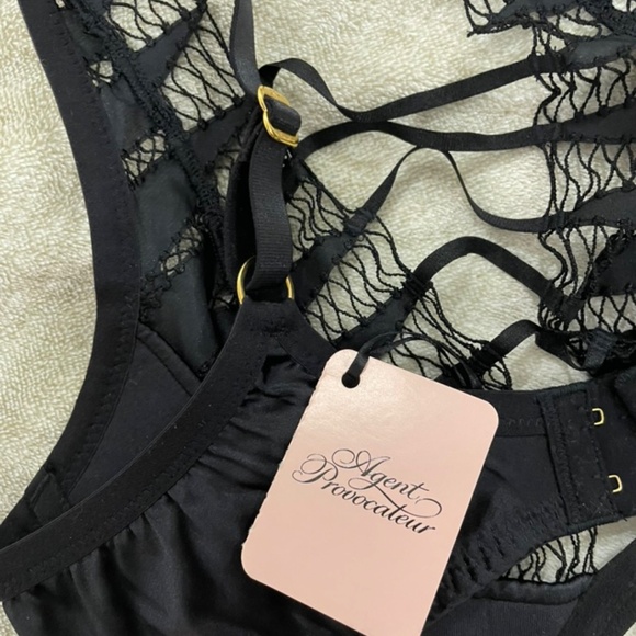 Rayna Caged Cutout Demi High Neck Bra - Picture 3 of 9